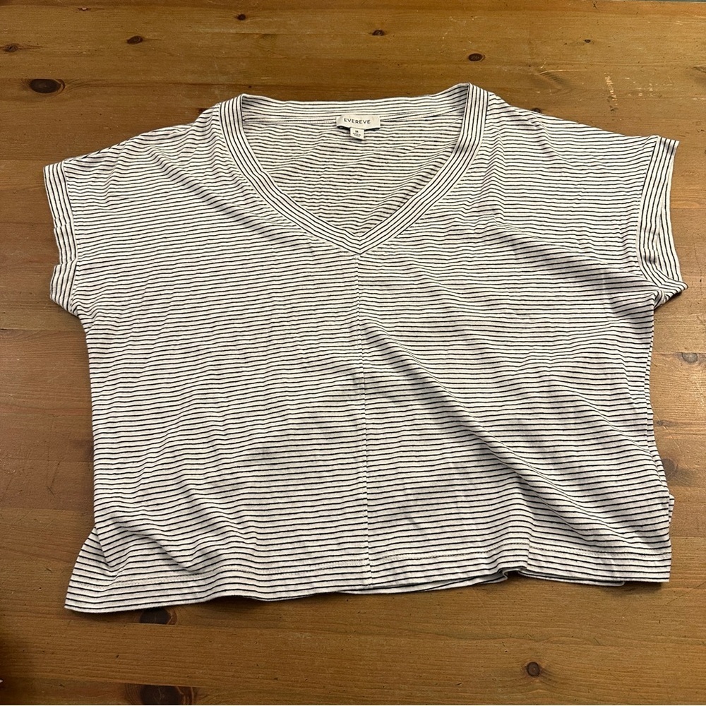 Evereve White and Black Striped V-Neck Tee